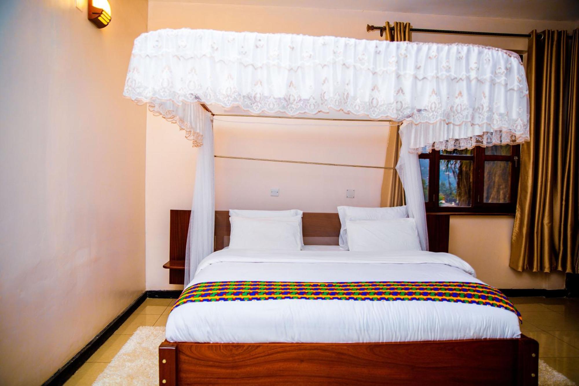 Kivu Hilltop View Resort Гисеньи Экстерьер фото